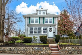62 Wood St, Milton, MA 02186