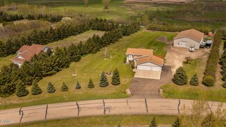 2430 Angus Dr, Bismarck, ND 58504
