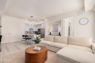 7300 E Earll Dr Unit 2021, Scottsdale, AZ 85251