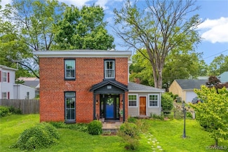429 4th St, West Point, VA 23181