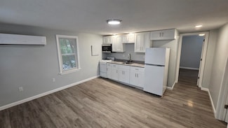 579 State St Unit 3, Portsmouth, NH 03801