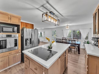 529 Wainaku St, Hilo, HI 96720