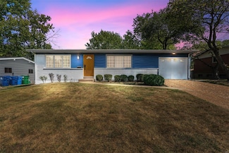640 Paddock Dr, Florissant, MO 63033
