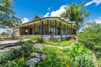 11786 County Road 4401, Larue, TX 75770