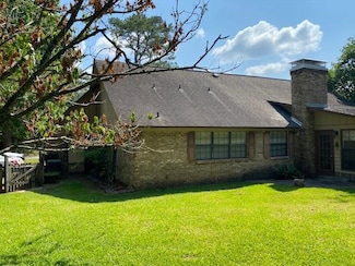 2300 Aster Way, Tallahassee, FL 32308