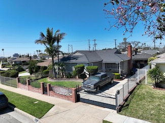 2165 W 115th St, Hawthorne, CA 90250