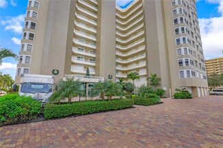 21 Bluebill Ave Unit 401, Naples, FL 34108