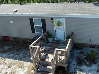 1203 Woodcrest Rd, Southport, NC 28461