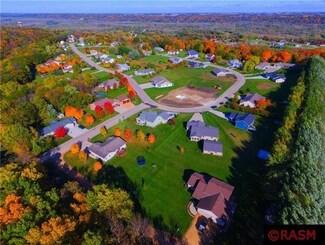 297 Hickory Ln, Henderson, MN 56044