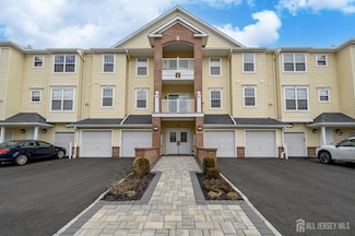 4307 Avery Ct, Somerset, NJ 08873