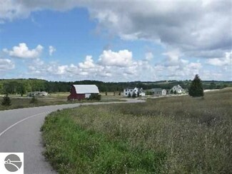 Lot 4 Pine Meadow Path Unit 4, Suttons Bay, MI 49682