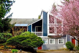 8650 NE 169th St, Kenmore, WA 98028