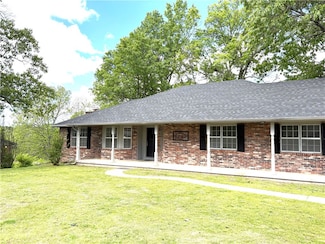 8455 Par Ln, Rogers, AR 72756
