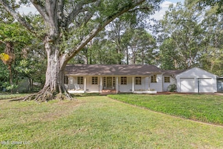 4005 Old Canton Ln, Jackson, MS 39206