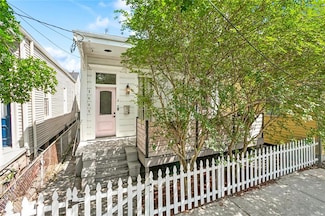 3605 Constance St, New Orleans, LA 70115