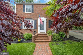 1034 21st St S, Arlington, VA 22202