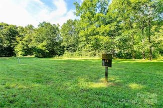 00000 Tumbling Falls Dr Unit 11, Canton, NC 28716