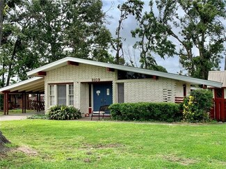 2109 Pin Oak Ct, Lake Charles, LA 70605
