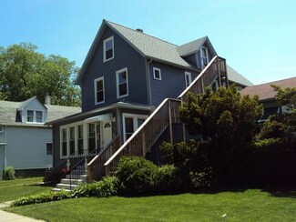 2004 Foster St, Evanston, IL 60201