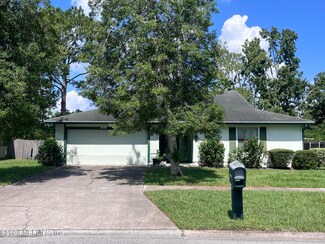 10852 Trestle Ct, Jacksonville, FL 32257
