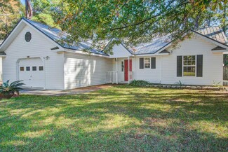 129 Carol Dr, Goose Creek, SC 29445