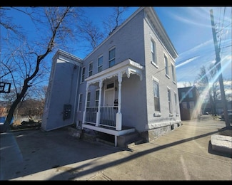 8 Little Monument St, Newburgh, NY 12550