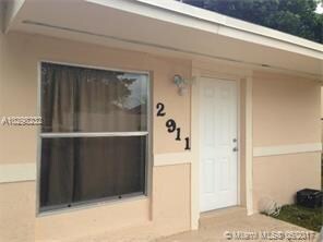 2911 NW 193rd St, Miami Gardens, FL 33056