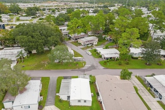 130 N Lake Dr, Leesburg, FL 34788