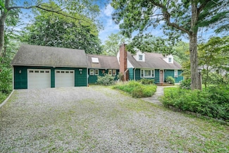 232 Inwood Ave, Medford, NY 11763