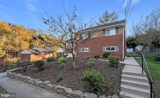 425 Saint Margarets Dr, Capitol Heights, MD 20743