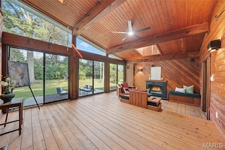 31 Bon Hills Dr, Saint Louis, MO 63132