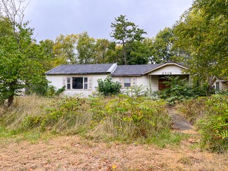 2519 Louise St, Anderson, IN 46016