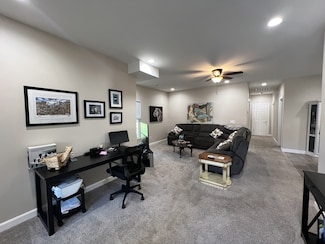 7234 Correll Place Dr, Spring Mill, KY 40228