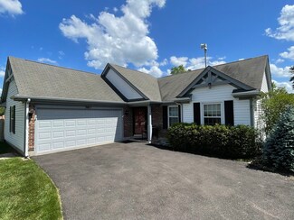 560 Garland Ct, Lake Zurich, IL 60047