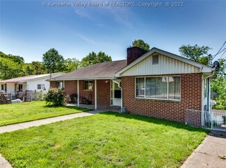 20 Bailes Dr, Nitro, WV 25143