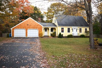 7 Sagamore Ln, Brunswick, ME 04011