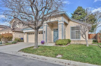 17747 Riverbend Rd, Salinas, CA 93908