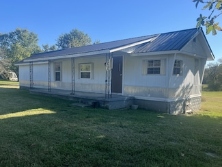 794 Smith Bend Ln, Gainesboro, TN 38562