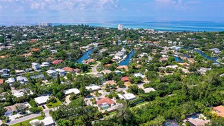 631 Venice Ln, Sarasota, FL 34242