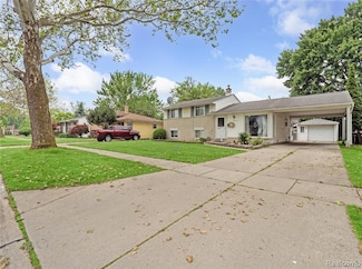 2071 Koper Dr, Sterling Heights, MI 48310