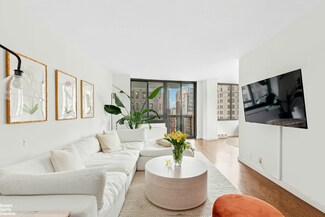 5 E 22nd St Unit 12J, New York, NY 10010