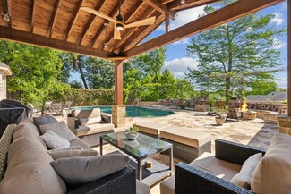 645 Oak Hill Dr, Southlake, TX 76092