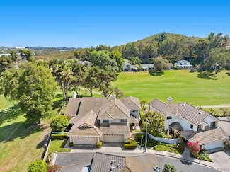 1894 Spyglass Cir, Vista, CA 92081