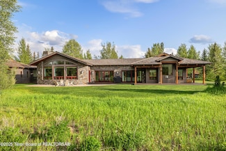 735 E Wild Rye Dr, Jackson, WY 83001