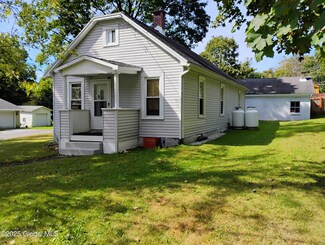 27 Lower Lepper Rd, Fort Johnson, NY 12070