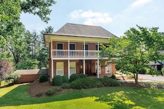 221 Mountain View Dr, Staunton, VA 24401