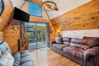 81 Deer Crossing Ln, Lampe, MO 65681