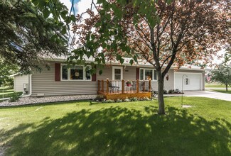 408 Golf Terrace, Crookston, MN 56716