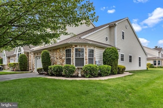 44 Ashley Dr, Warminster, PA 18974