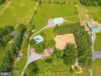 10216 Fountain School Rd, Union Bridge, MD 21791